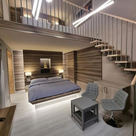 Apartmany Etenia Кадань Экстерьер фото