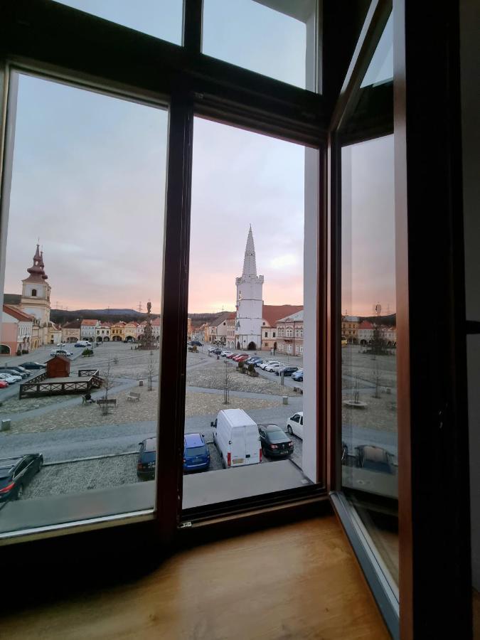 Apartmany Etenia Кадань Экстерьер фото